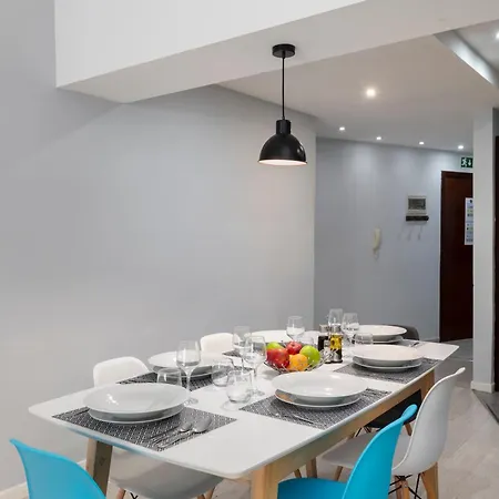 Modern Ensuite In Shared Near Balluta Bay Sliema Gzira San Julián