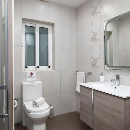 Modern Ensuite In Shared Near Balluta Bay Sliema Gzira * Saint Julian's
