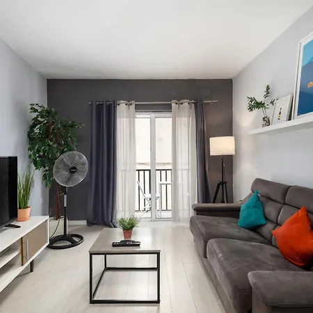 Modern Ensuite In Shared Near Balluta Bay Sliema Gzira