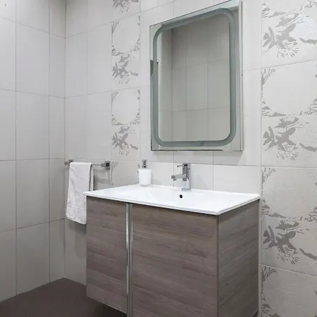 Modern Ensuite In Shared Near Balluta Bay Sliema Gzira Ubytování v soukromí *