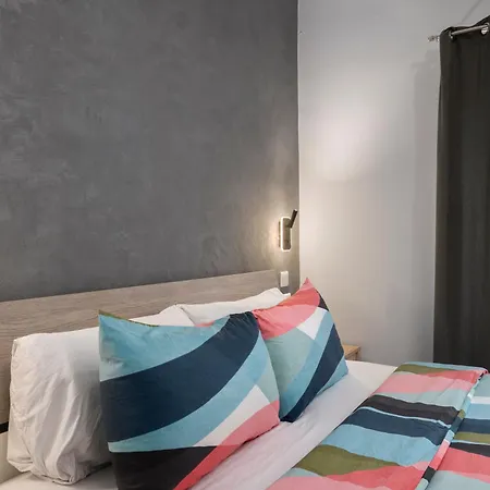 Ubytování v soukromí Modern Ensuite In Shared Near Balluta Bay Sliema Gzira *