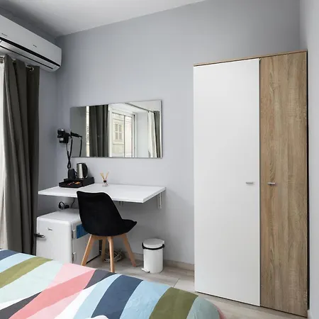 Modern Ensuite In Shared Near Balluta Bay Sliema Gzira