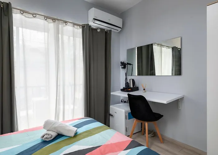 Homestay Modern Ensuite In Shared Near Balluta Bay Sliema Gzira *