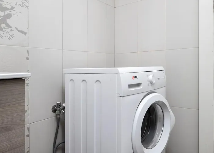 Modern Ensuite In Shared Near Balluta Bay Sliema Gzira * Saint Julian's