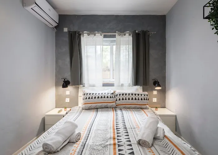 Modern Ensuite In Shared Near Balluta Bay Sliema Gzira Homestay Saint Julian's