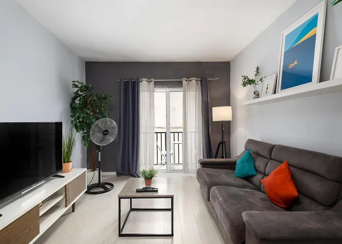 Modern Ensuite In Shared Near Balluta Bay Sliema Gzira