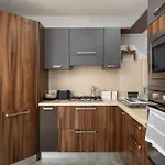 ホームステイ Modern Ensuite In Shared Near Balluta Bay Sliema Gzira Saint Julian's