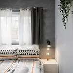 Modern Ensuite In Shared Near Balluta Bay Sliema Gzira ホームステイ